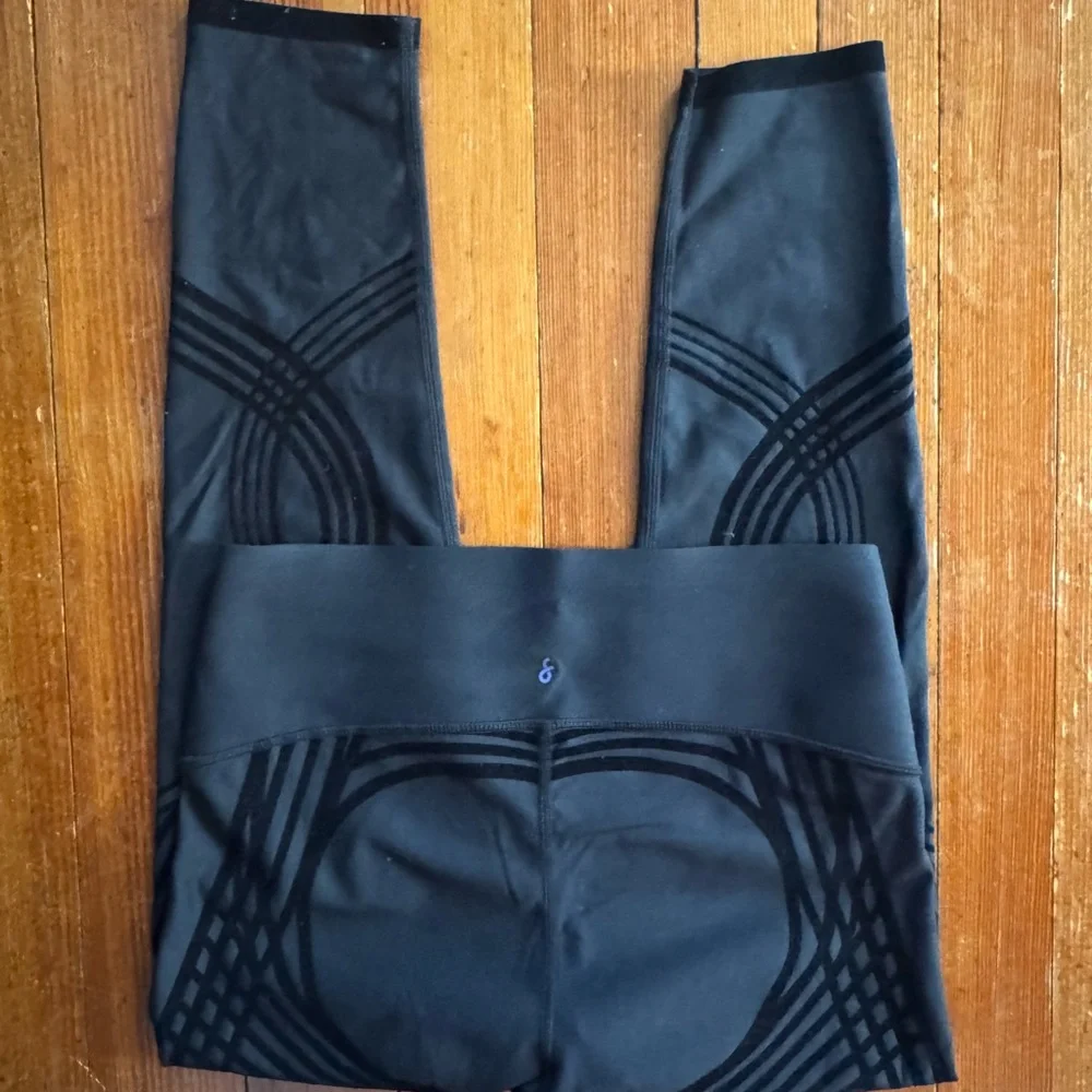 Fanka Body Sculpt 7/8 Leggings (Reversible Wear) | Medium | Black - Picture 5 of 6